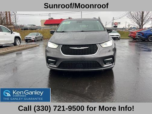 2021 Chrysler Pacifica Touring-L