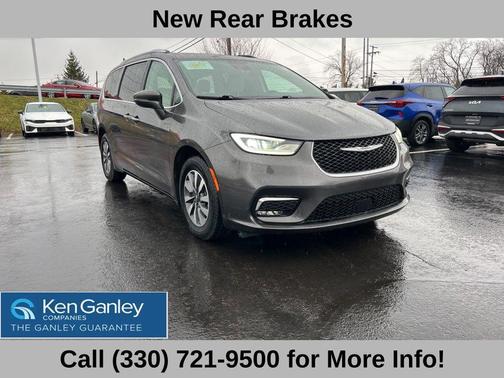 2021 Chrysler Pacifica Touring-L