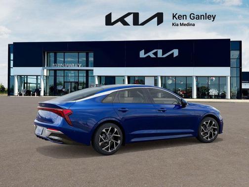 2025 Kia K5 EX