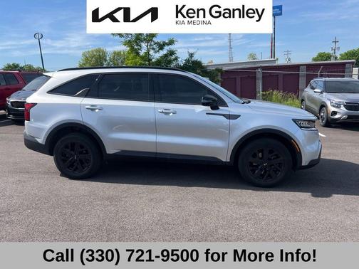 Sparkling Silver 2021 Kia Sorento S