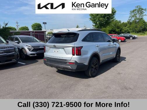 Sparkling Silver 2021 Kia Sorento S
