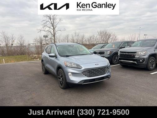 2022 Ford Escape Titanium