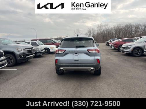 2022 Ford Escape Titanium