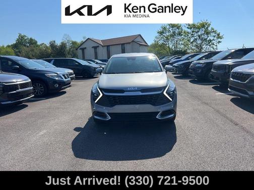 Steel Gray 2024 Kia Sportage LX