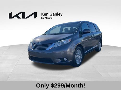 2017 Toyota Sienna XLE Premium