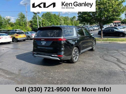 Aurora Black Pearl 2024 Kia Carnival EX