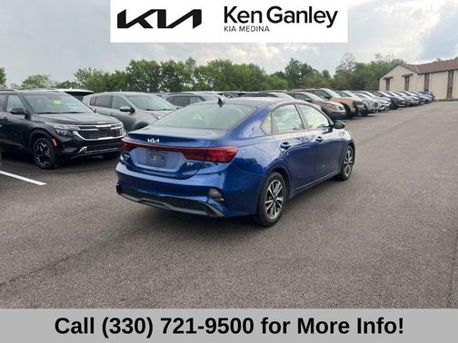 Deep Sea Blue 2023 Kia Forte LXS