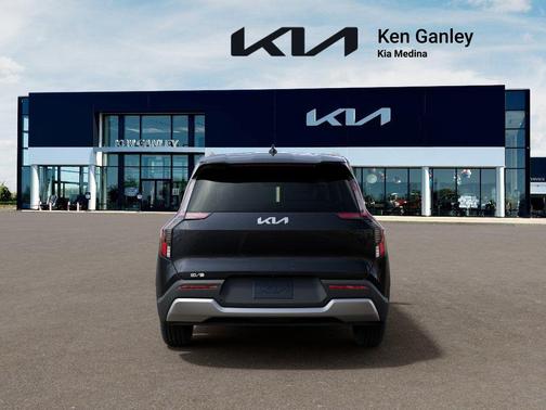 Desert Wind 2026 Kia EV9 Wind
