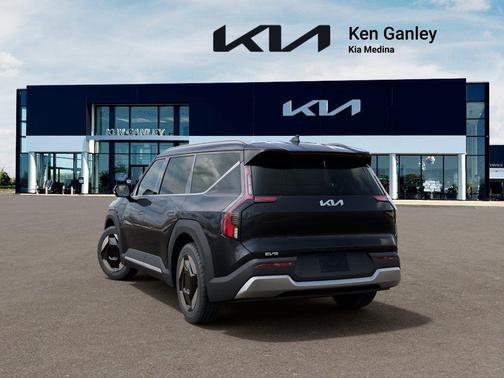 Desert Wind 2026 Kia EV9 Wind