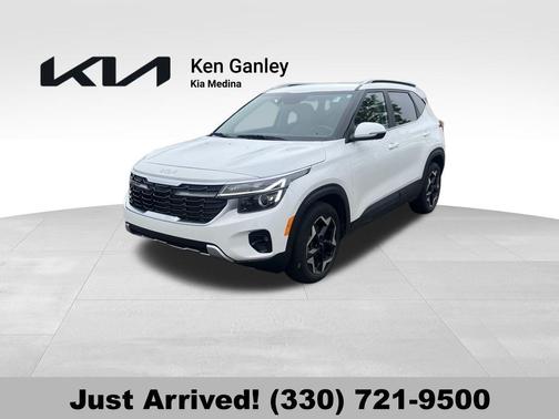 Snow White Pearl 2024 Kia Seltos EX