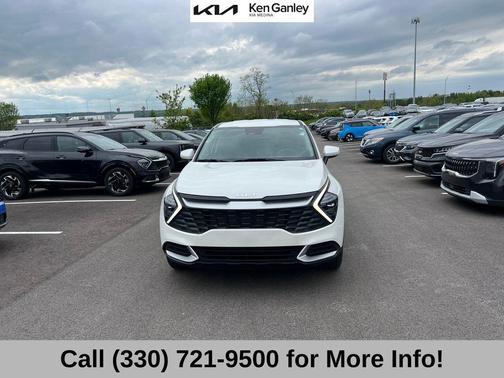 Snow White Pearl 2024 Kia Sportage LX