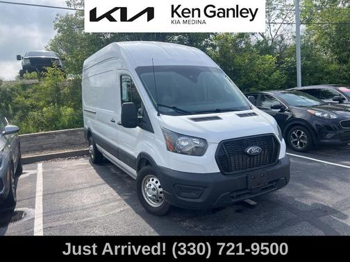 2022 Ford Transit-250 Base