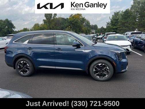 2025 Kia Sorento S