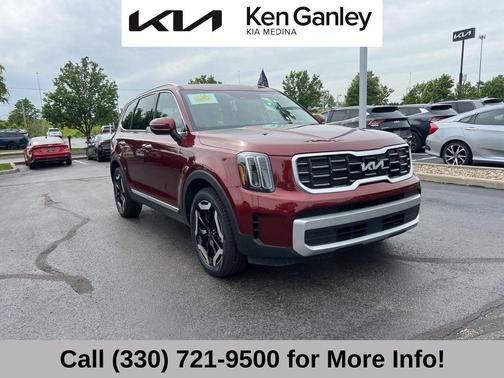 Red 2023 Kia Telluride S