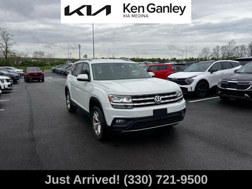Pure White 2018 Volkswagen Atlas 3.6L SE