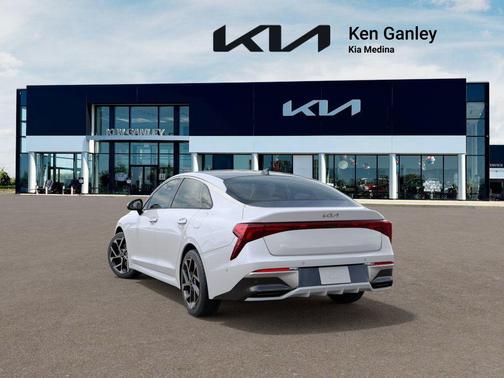 2025 Kia K5 EX