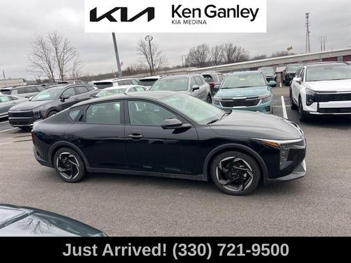 2025 Kia K4 EX