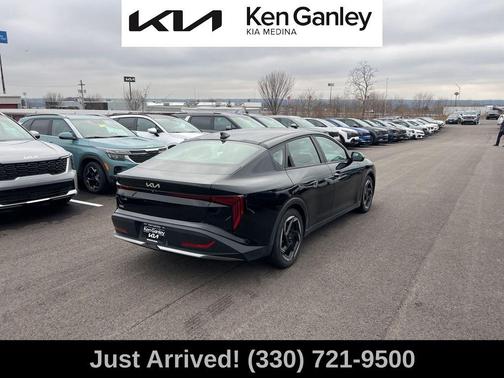 2025 Kia K4 EX