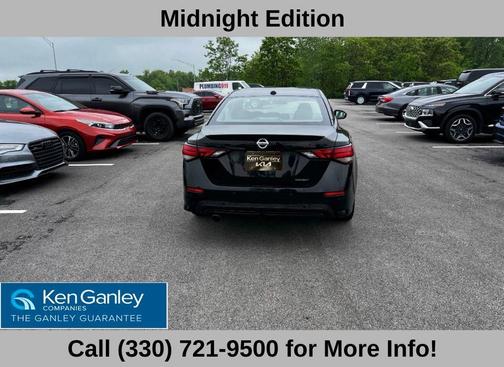 Black 2022 Nissan Sentra SR