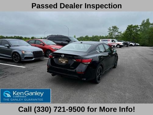 Black 2022 Nissan Sentra SR