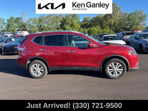 2016 Nissan Rogue SV