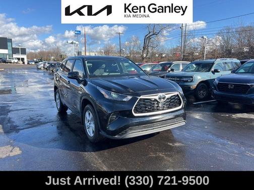 2023 Toyota Highlander L