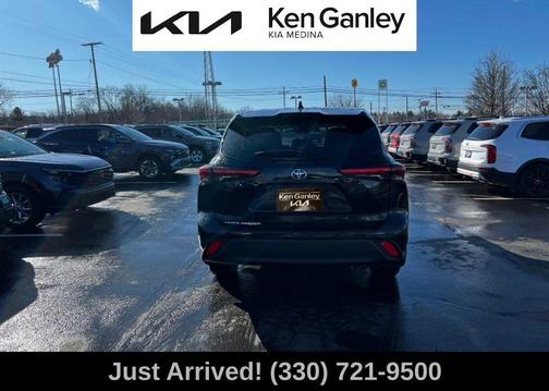 2023 Toyota Highlander L