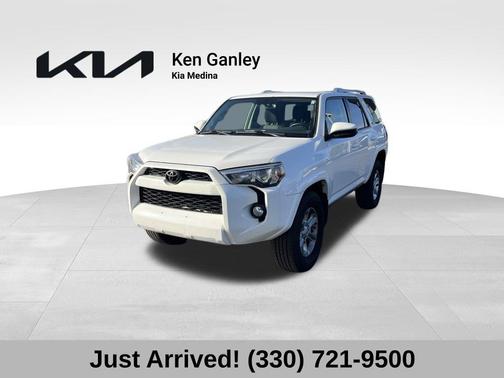 Super White 2016 Toyota 4Runner SR5