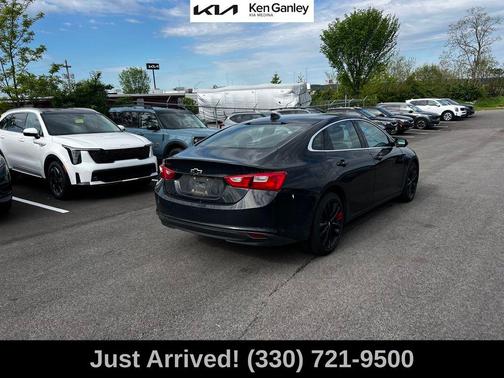 Mosaic Black Metallic 2018 Chevrolet Malibu LT