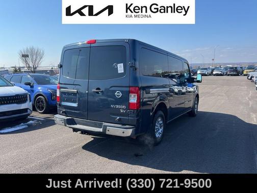 2017 Nissan NV Passenger NV3500 HD SV V6/SV V8