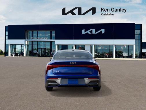 2025 Kia K5 EX