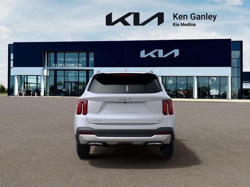 Glacial White Pearl 2026 Kia Sorento S