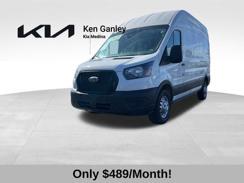 2022 Ford Transit-250 Base