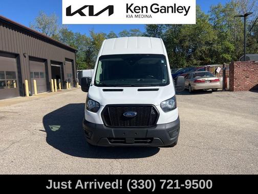 2022 Ford Transit-250 Base