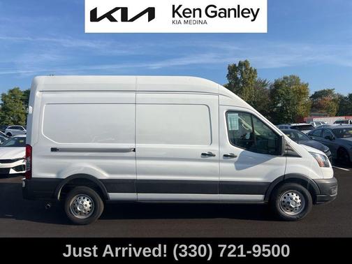 2022 Ford Transit-250 Base