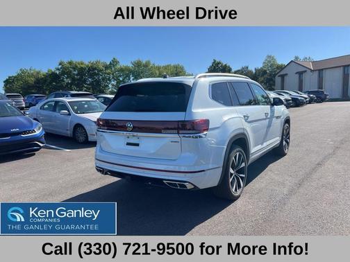 Opal White Pearl Effect 2024 Volkswagen Atlas 2.0T SEL Premium R-Line