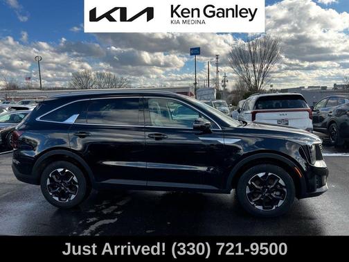 2025 Kia Sorento S