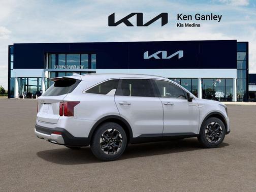 Glacial White Pearl 2026 Kia Sorento S