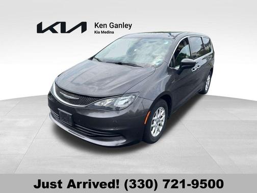 2017 Chrysler Pacifica Touring