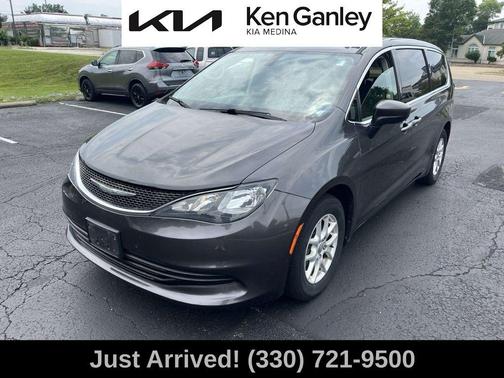 2017 Chrysler Pacifica Touring