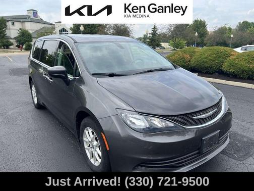 2017 Chrysler Pacifica Touring