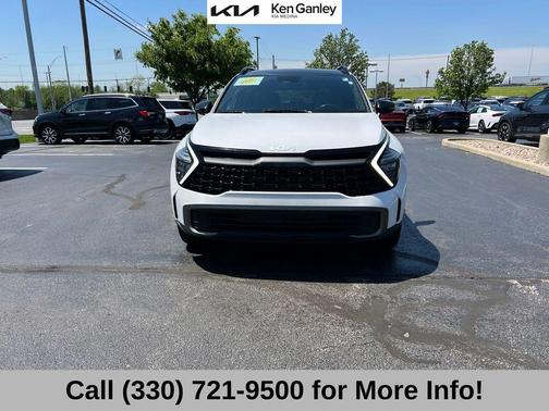 Glacial White Pearl 2023 Kia Sportage X-Line