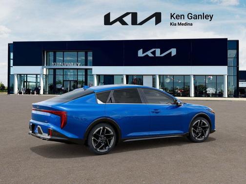2025 Kia K4 GT-Line