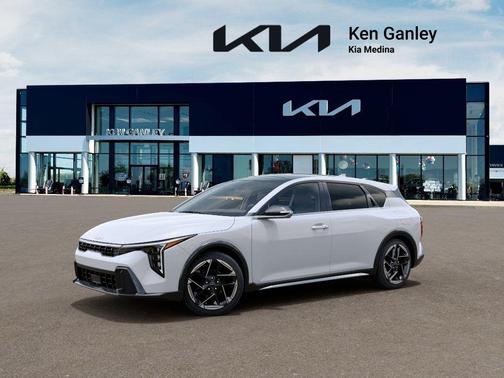 Snow White Pearl 2026 Kia K4 GT-LINE
