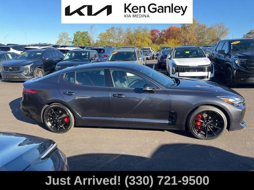 2023 Kia Stinger GT2
