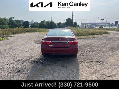 2016 Toyota Camry SE