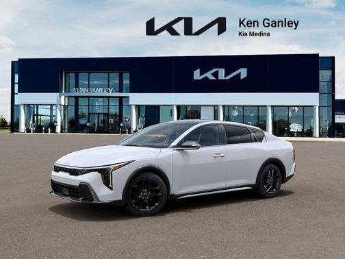 Snow White Pearl 2026 Kia K4 GT-LINE