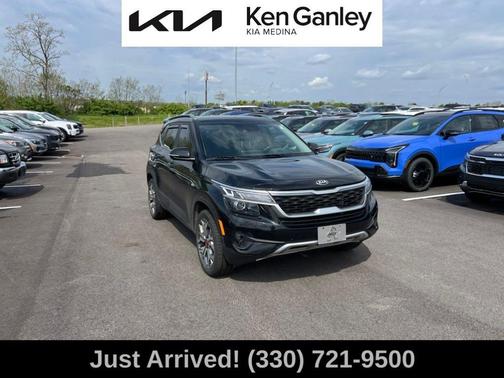 Cherry Black 2021 Kia Seltos S