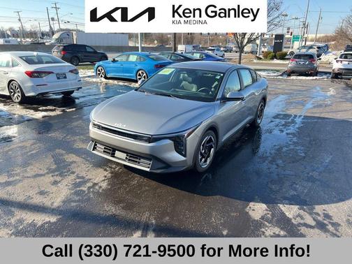 2025 Kia K4 EX