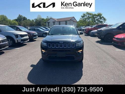 Diamond Black 2019 Jeep Compass Latitude